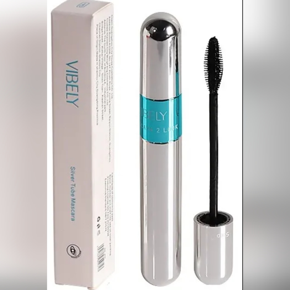 Vibely Silver Tube Mascara in Very Black